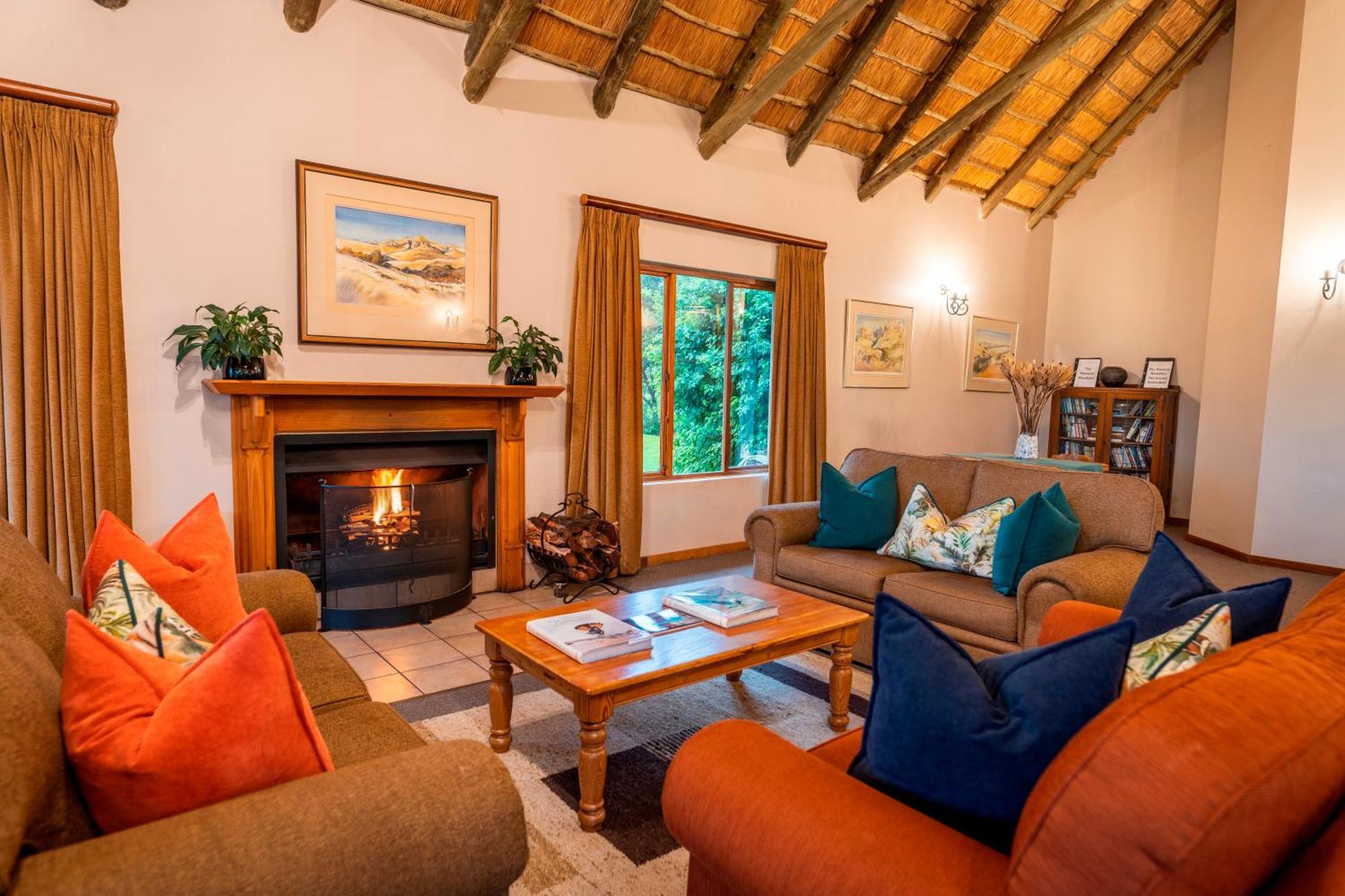 Montusi Mountain Lodge Bonjaneni Esterno foto