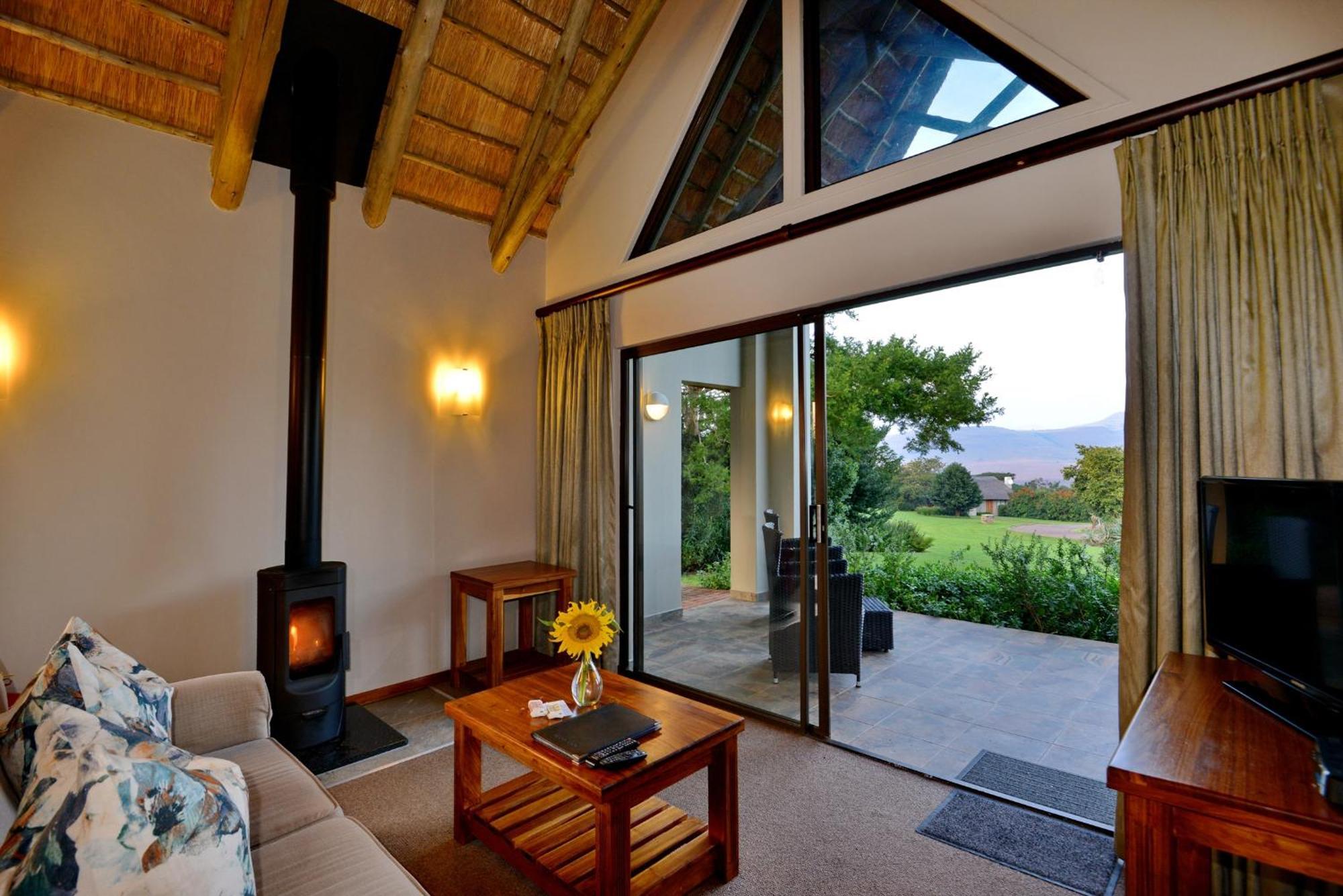Montusi Mountain Lodge Bonjaneni Esterno foto